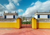 Chalet independiente con terreno en venta en Villafranca de los Barros ref: TR417114 foto