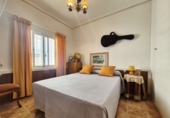 Chalet independiente con terreno en venta en Oliva ref: TR417140 foto