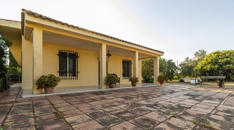 Кадис - Jerez de la Frontera - 2100m2