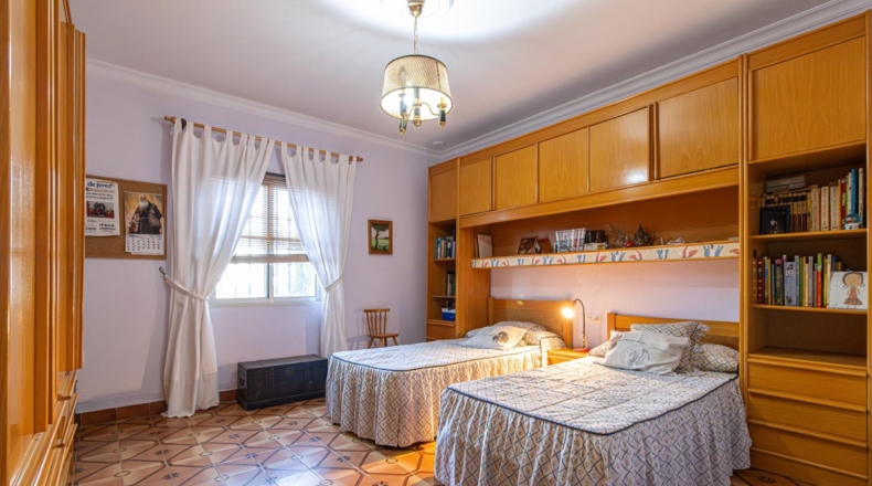 Кадис - Jerez de la Frontera - 2100m2