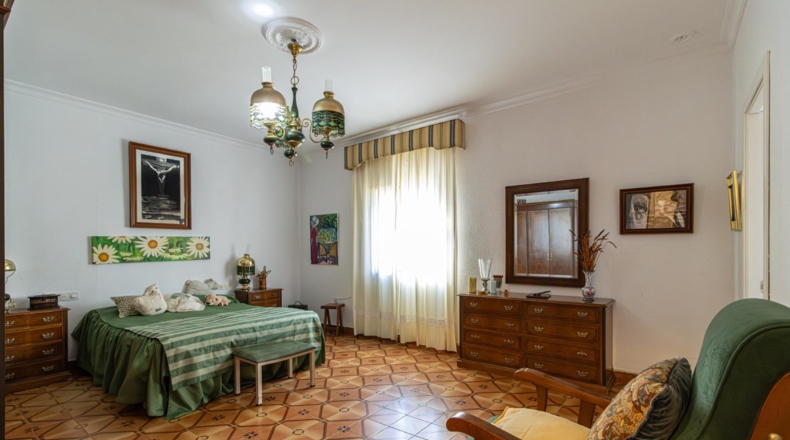 Кадис - Jerez de la Frontera - 2100m2
