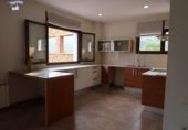 Chalet independiente con terreno en alquiler en la España, Vallirana, ref: TR417269 foto