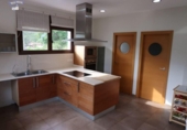Chalet independiente con terreno en alquiler en la España, Vallirana, ref: TR417269 foto