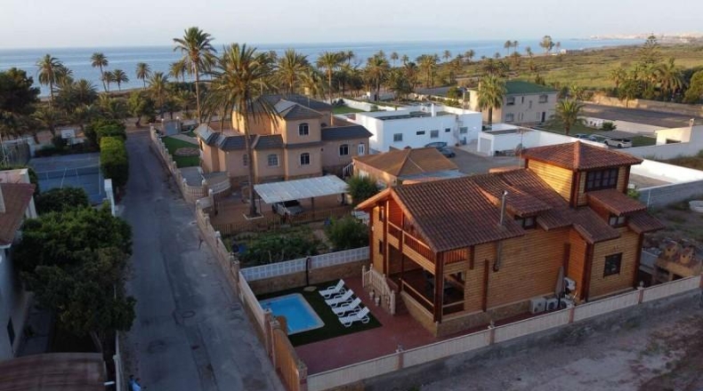 Almería - Roquetas de Mar - 220m2