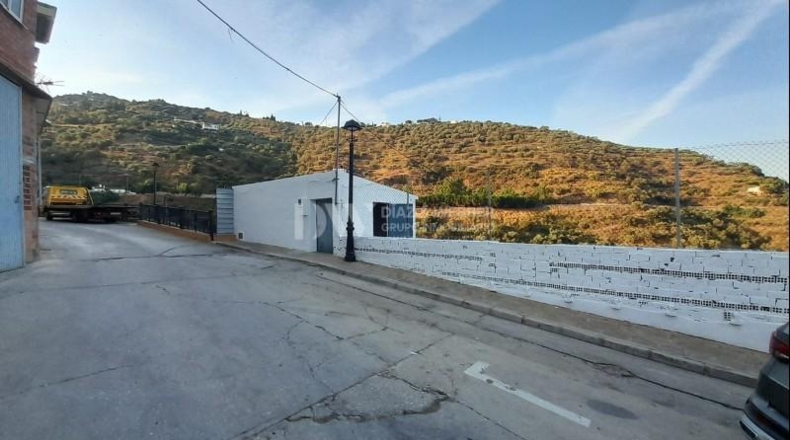 Málaga - Sayalonga - 180m2