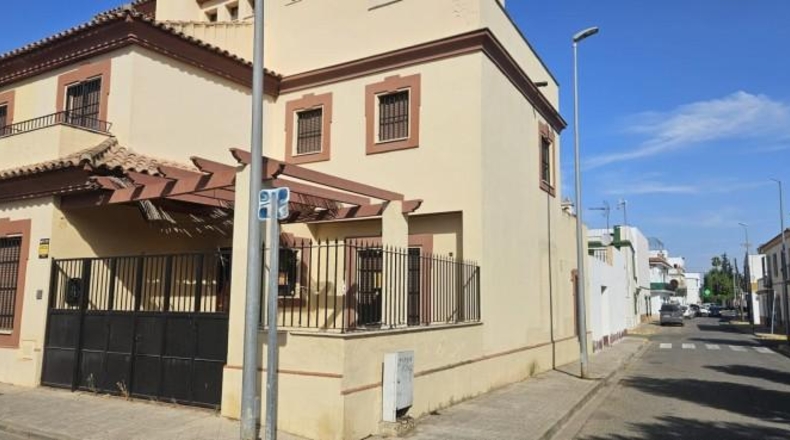 Sevilla - Brenes - 196m2