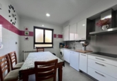 Chalet independiente con terreno en venta en la España, Oviedo, ref: TR410363 foto