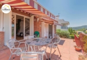Chalet independiente con terreno en venta en la España, Sant Iscle de Vallalta, ref: TR414869 foto
