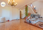 Chalet independiente con terreno en venta en la España, Sant Iscle de Vallalta, ref: TR414869 foto