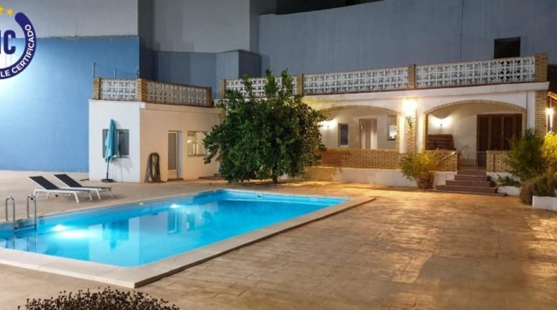 Валенсия - Godelleta - 850m2
