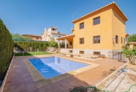 Dílar 520&nbsp;m²