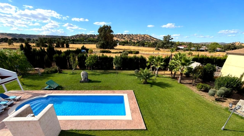 Jaén - Линарес - 2039m2