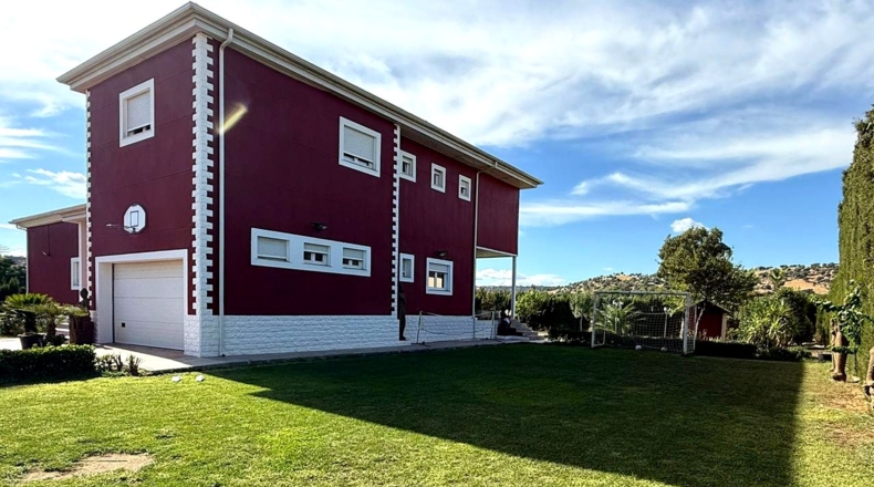 Jaén - Линарес - 2039m2