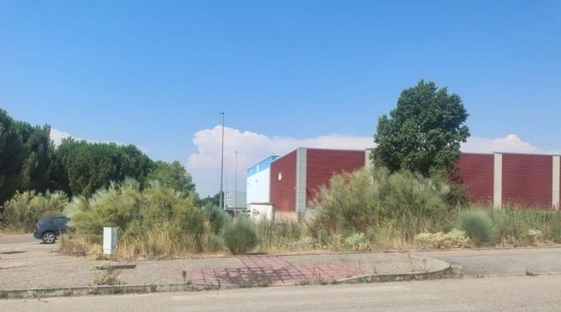 Valladolid - Laguna de Duero - 850m2