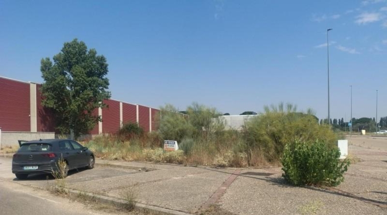 Valladolid - Laguna de Duero - 850m2