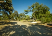 Chalet independiente con terreno en venta en la España, Badajoz, ref: TR417350 foto