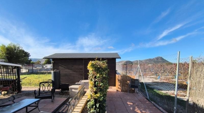Alicante - Villena - 8000m2
