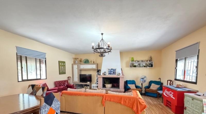 Малага - Antequera - 27500m2