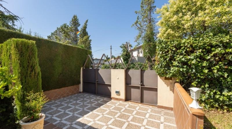 Granada - Albolote - 344m2