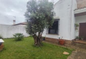 Chalet independiente con terreno en venta en la España, Chiclana de la Frontera, ref: TR417394 foto