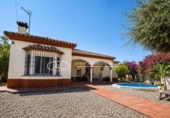 Chalet independiente con terreno en venta en la España, Chiclana de la Frontera, ref: TR417400 foto