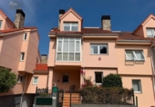 Chalet independiente con terreno en venta en la España, A Cruz de Oleiros, ref: TR417415 foto