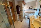 Chalet independiente con terreno en venta en la España, A Cruz de Oleiros, ref: TR417415 foto
