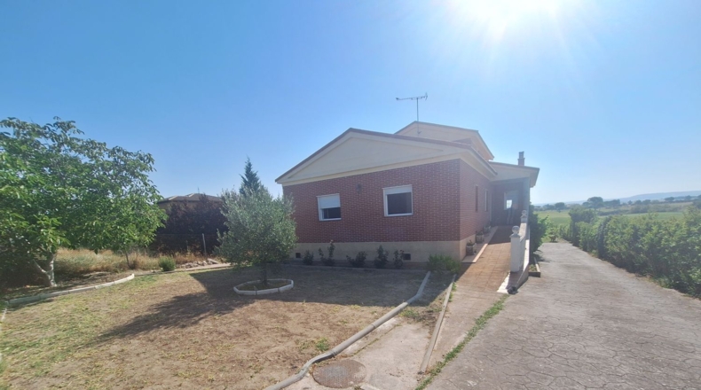 Valladolid - Aldeamayor de San Martín - 781m2