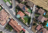 Отдельно стоящий дом с участком на продажу в городе Palazuelos de Eresma. Фото