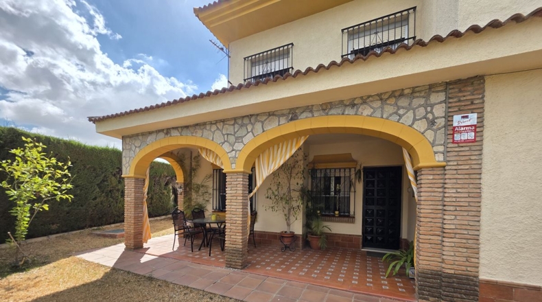 Sevilla - Palomares del Río - 553m2