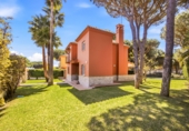 Chalet independiente con terreno en venta en Chiclana de la Frontera ref: TR397184 foto
