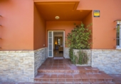 Chalet independiente con terreno en venta en Chiclana de la Frontera ref: TR397184 foto