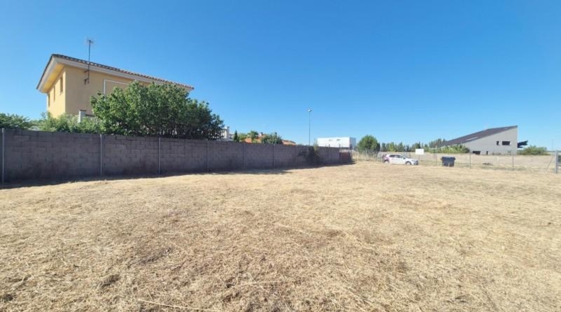 Salamanca - Villamayor - 824m2