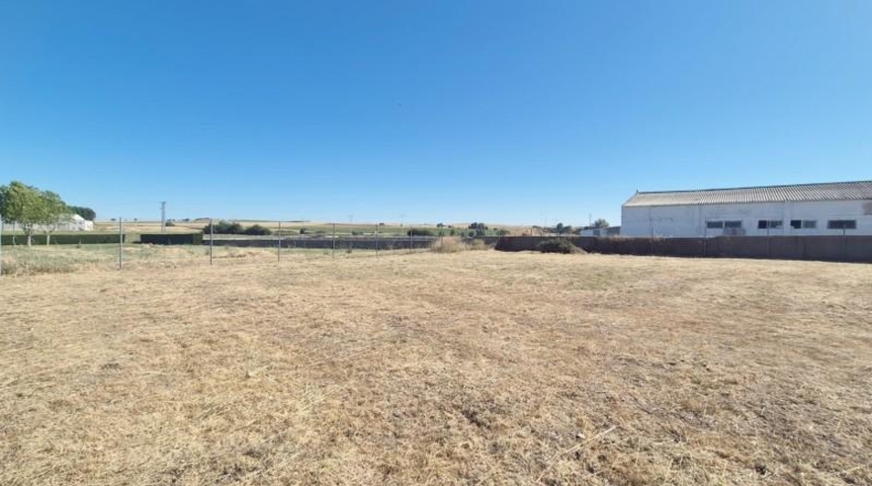 Salamanca - Villamayor - 824m2