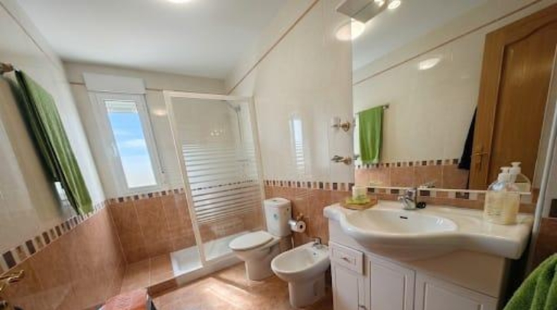 Cáceres - Valdeobispo - 250m2