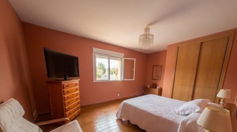 Cáceres - Valdeobispo - 250m2