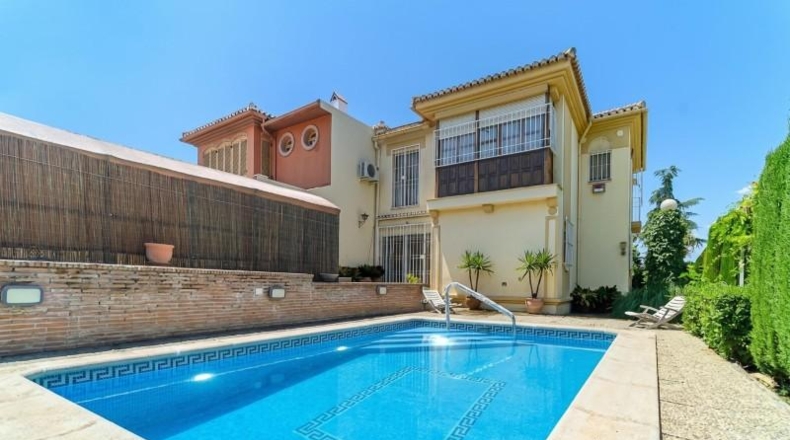 Granada - Albolote - 356m2