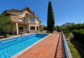 Chalet independiente con terreno en venta en la España, Cervera, ref: TR417624 foto
