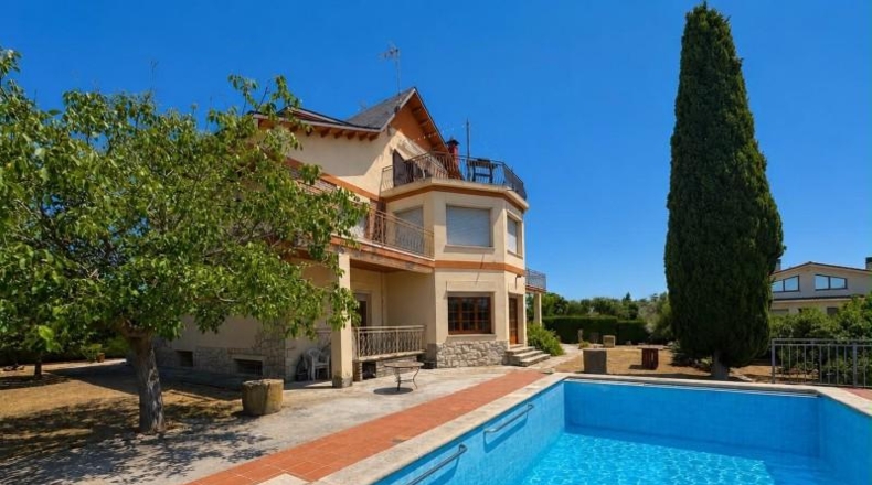 Lerida - Cervera - 1100m2