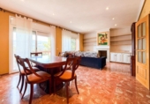 Chalet independiente con terreno en venta en la España, Vallirana, ref: TR417633 foto