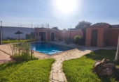 Chalet independiente con terreno en venta en la España, Badajoz, ref: TR417634 foto
