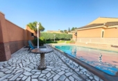 Chalet independiente con terreno en venta en la España, Badajoz, ref: TR417634 foto