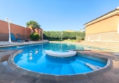Chalet independiente con terreno en venta en la España, Badajoz, ref: TR417634 foto