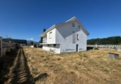 Chalet independiente con terreno en venta en la España, Ponferrada, ref: TR414117 foto