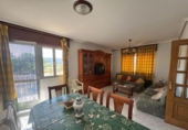 Chalet independiente con terreno en venta en la España, Ponferrada, ref: TR414117 foto