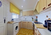 Chalet independiente con terreno en venta en la España, Chiva, ref: TR402961 foto
