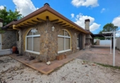 Chalet independiente con terreno en venta en la España, Nuevo Baztán, ref: TR408737 foto