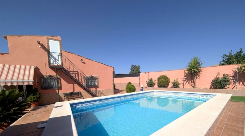 Jaén - Linares - 681m2
