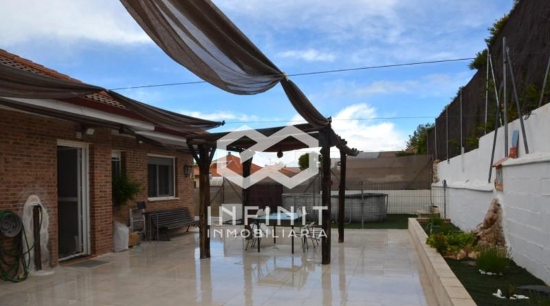 Гвадалахара - Almoguera - 400m2