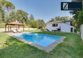 Chalet independiente con terreno en venta en la España, Santa Coloma de Farners, ref: TR417723 foto